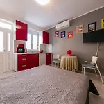 Kastelani *