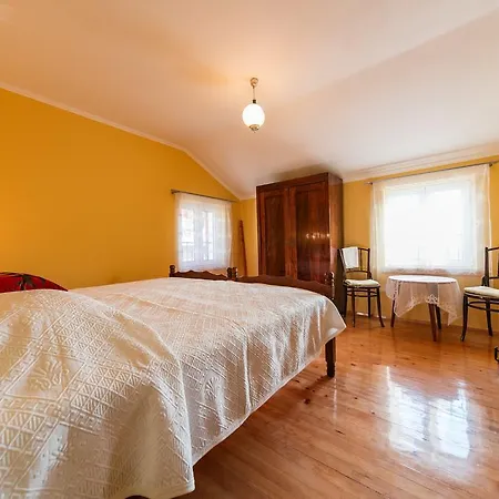 Kastelani Apartment Komiza