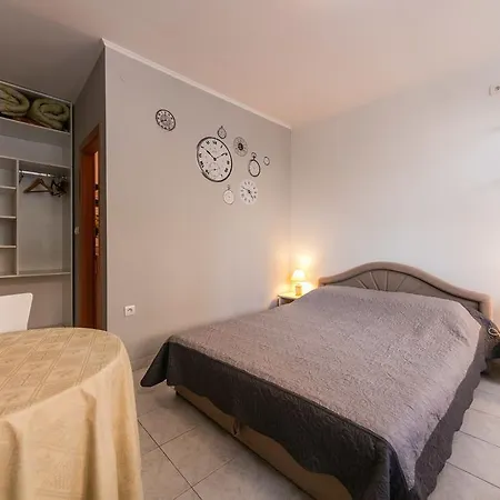 Apartman Kastelani *