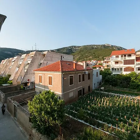 Kastelani Apartman