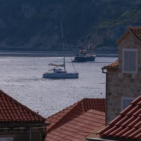 Apartment Kastelani *