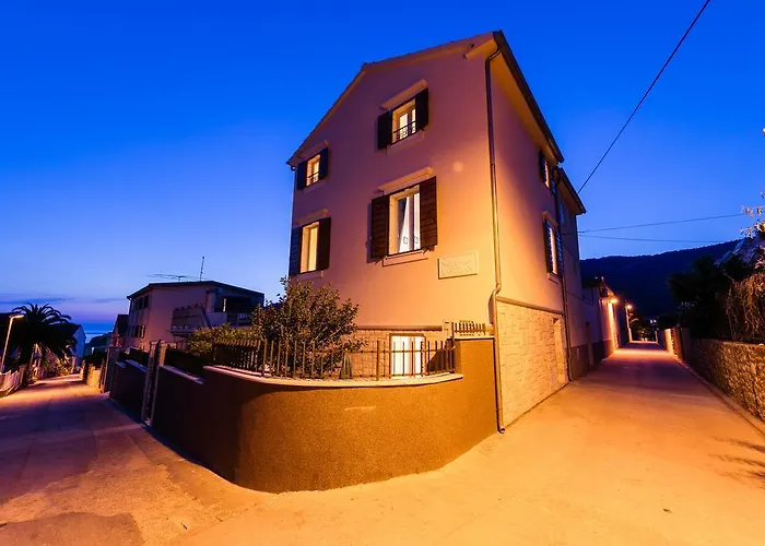 Kastelani Apartment